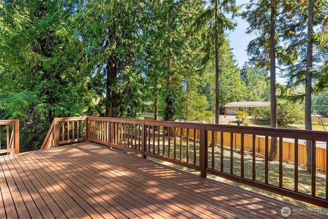 991 Melia Lane NE, Bremerton, WA 98311