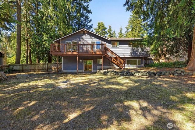 991 Melia Lane NE, Bremerton, WA 98311
