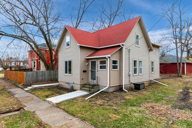 1928 8th Avenue, Rock Island, IL 61201