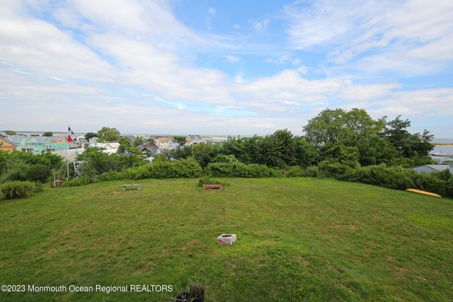 52 Navesink Avenue, Highlands, NJ 07732