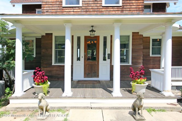 52 Navesink Avenue, Highlands, NJ 07732