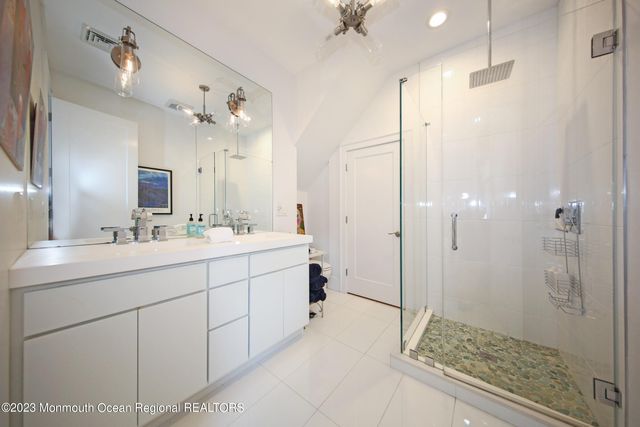 52 Navesink Avenue, Highlands, NJ 07732