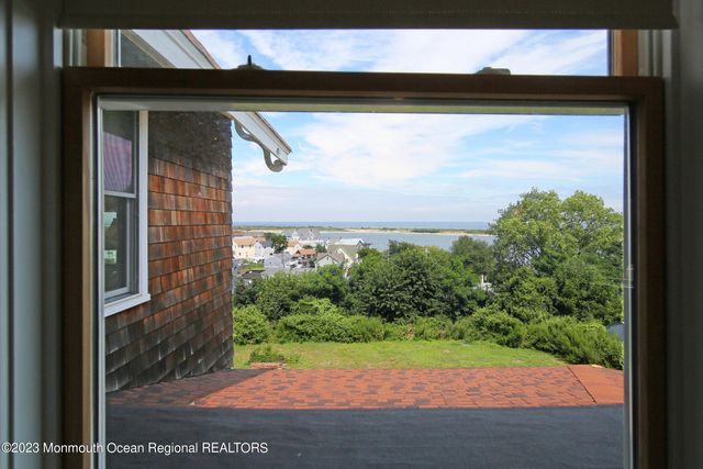 52 Navesink Avenue, Highlands, NJ 07732