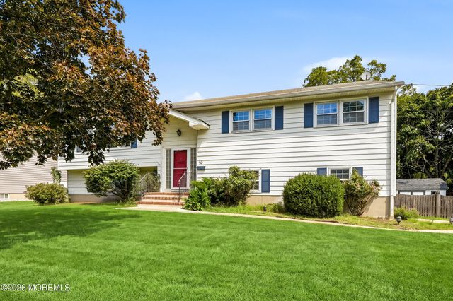 20 Whitehall Circle, Oceanport, NJ 07757