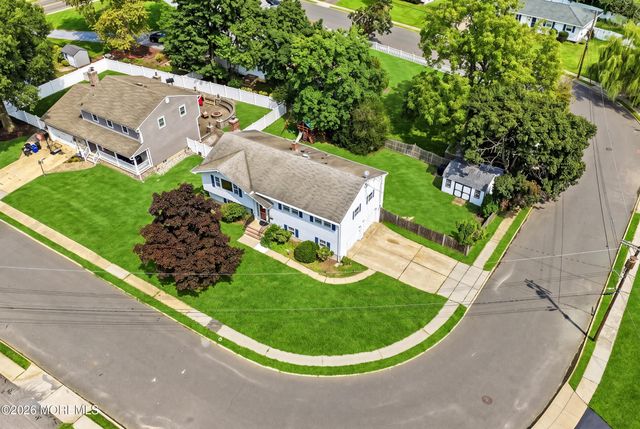 20 Whitehall Circle, Oceanport, NJ 07757
