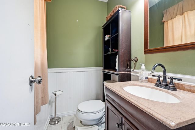 20 Whitehall Circle, Oceanport, NJ 07757