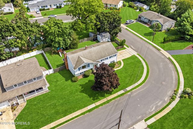 20 Whitehall Circle, Oceanport, NJ 07757