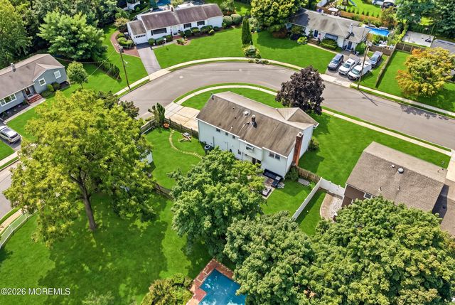 20 Whitehall Circle, Oceanport, NJ 07757