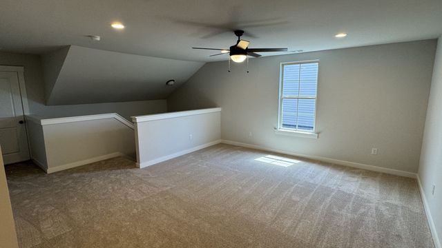 492 W Foxrun, Springfield, TN 37172