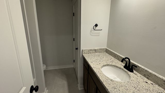 492 W Foxrun, Springfield, TN 37172