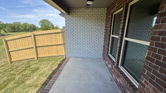 492 W Foxrun, Springfield, TN 37172