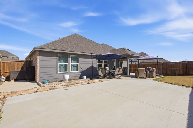 2229 Sun Star Drive, Haslet, TX 76052