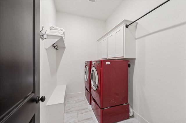 124 Rebekah's Crossing, Round Top, TX 78954