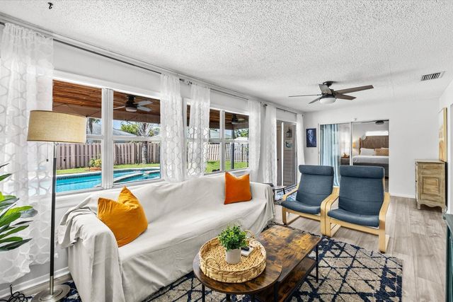 1004 NW 16th Place, Stuart, FL 34994