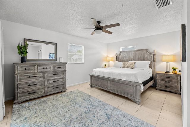 1004 NW 16th Place, Stuart, FL 34994