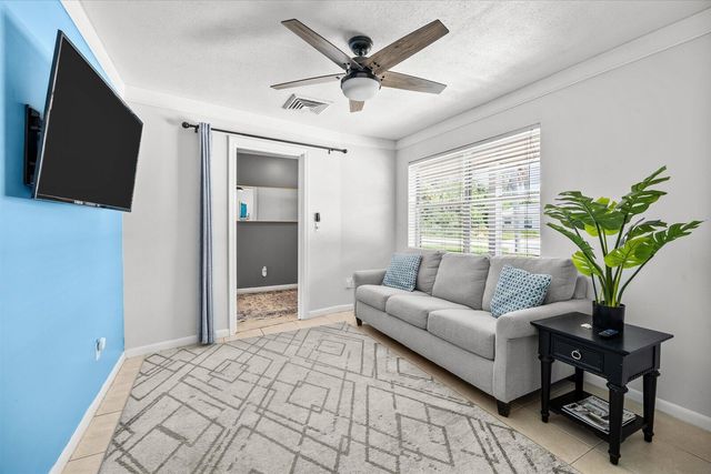 1004 NW 16th Place, Stuart, FL 34994