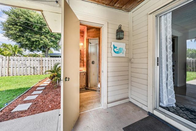 1004 NW 16th Place, Stuart, FL 34994