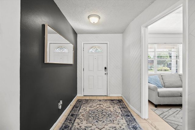 1004 NW 16th Place, Stuart, FL 34994
