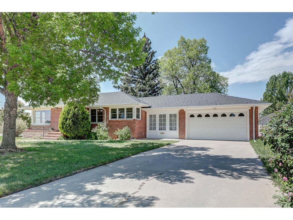 4 Cottonwood Ave, Eaton, CO 80615