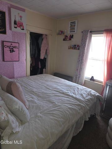 214 6th Avenue, Watervliet, NY 12189