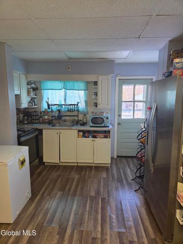 214 6th Avenue, Watervliet, NY 12189