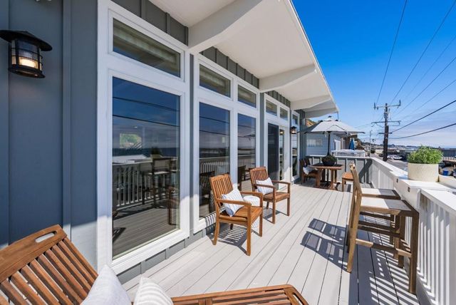 621 Beach Drive, Aptos, CA 95003