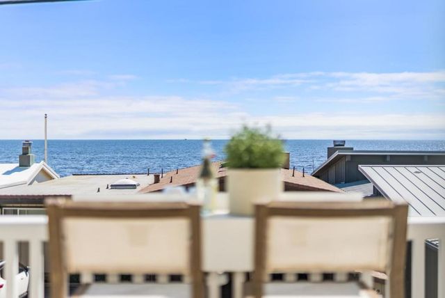 621 Beach Drive, Aptos, CA 95003