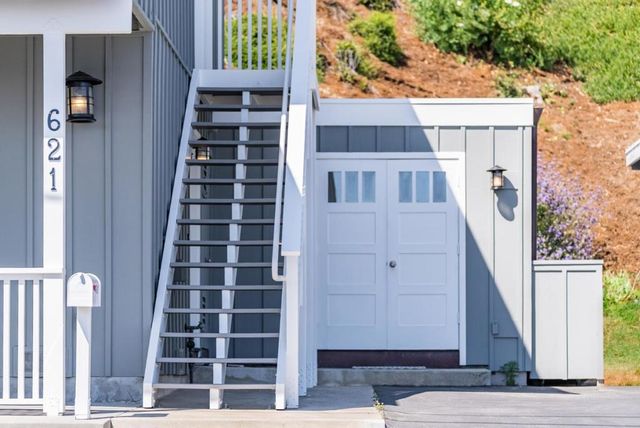 621 Beach Drive, Aptos, CA 95003