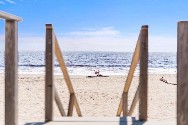 621 Beach Drive, Aptos, CA 95003