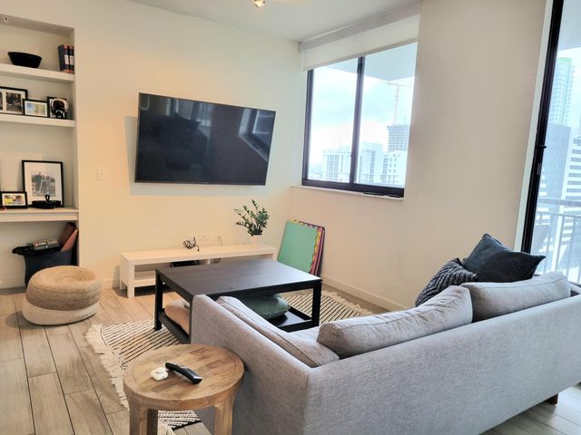 999 SW 1st Avenue 1914, Miami, FL 33130