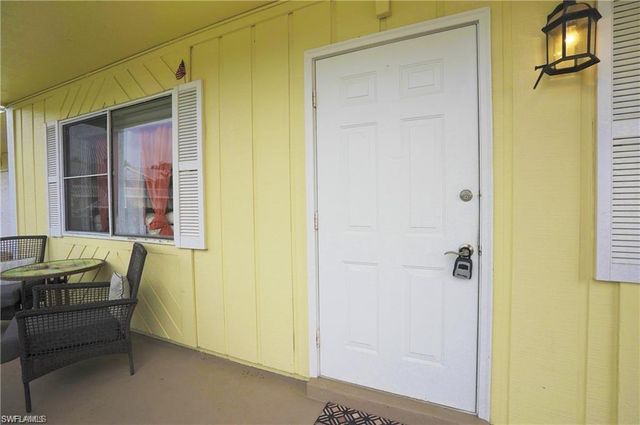 4635 Bayshore DR # P7, Naples, FL 34112