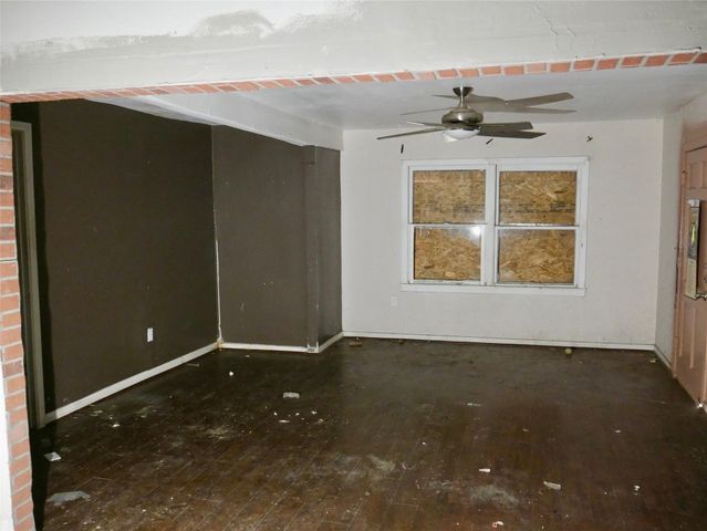 5221 Malmedy Road, Houston, TX 77033