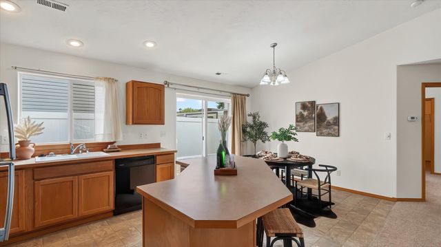 4506 N Locust Ct, Spokane Valley, WA 99206