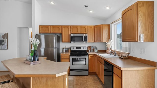 4506 N Locust Ct, Spokane Valley, WA 99206