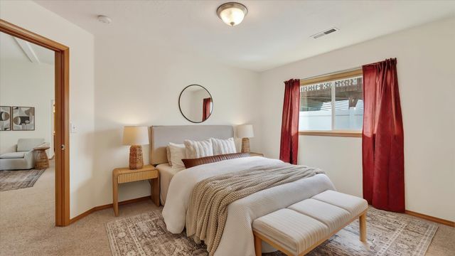 4506 N Locust Ct, Spokane Valley, WA 99206