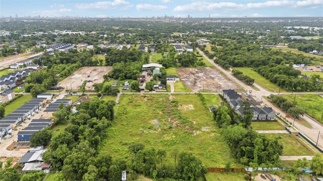 5903 Mansfield Landing Lane, Houston, TX 77091