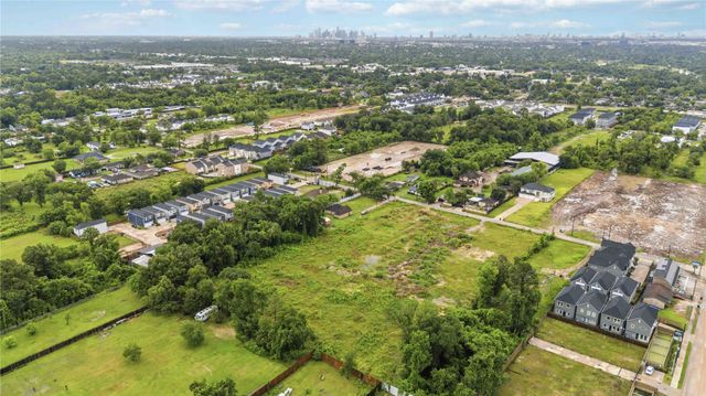 5903 Mansfield Landing Lane, Houston, TX 77091