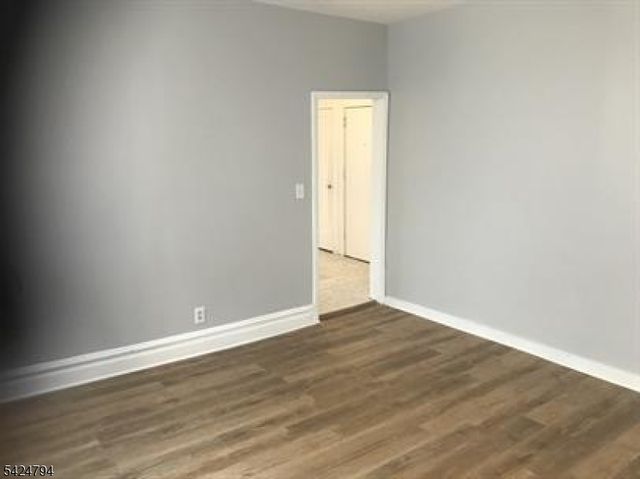 272 Wainwright St, Newark City, NJ 07112