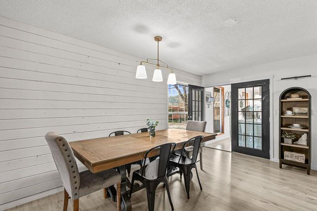 3065 Griffin Creek Road, Medford, OR 97501