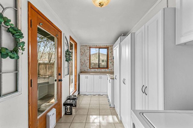 3065 Griffin Creek Road, Medford, OR 97501