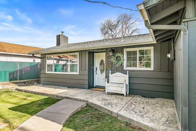 3065 Griffin Creek Road, Medford, OR 97501