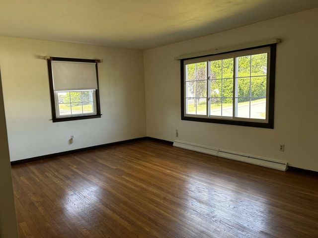 8 Patterson, Westfield, MA 01085