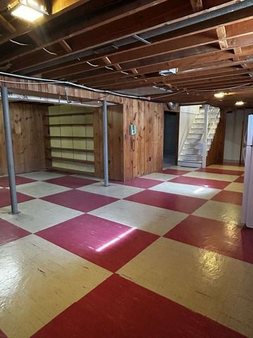 8 Patterson, Westfield, MA 01085