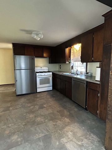 8 Patterson, Westfield, MA 01085