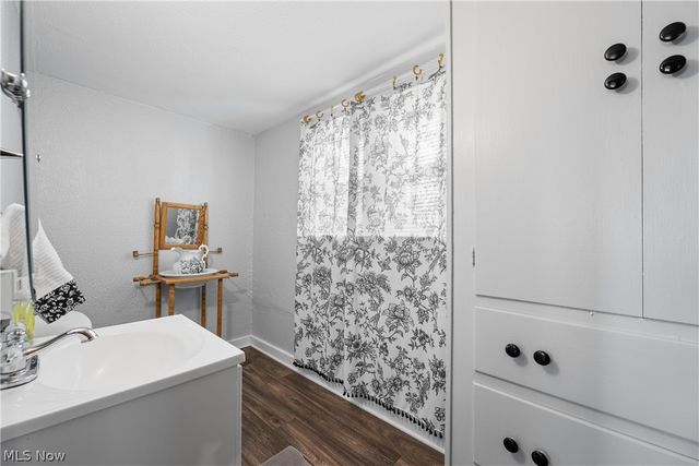 18464 5th Street, Beloit, OH 44609