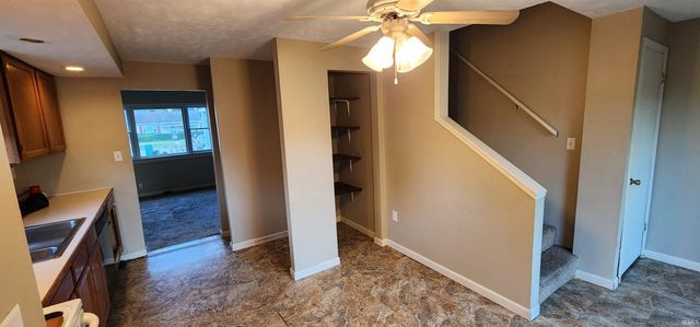 910 W Borley Avenue, Mishawaka, IN 46545