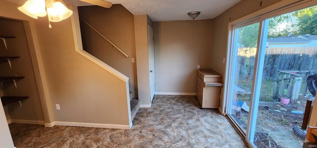 910 W Borley Avenue, Mishawaka, IN 46545