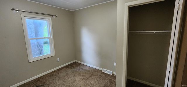 910 W Borley Avenue, Mishawaka, IN 46545