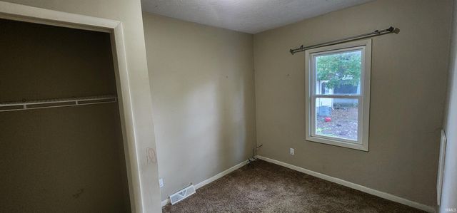 910 W Borley Avenue, Mishawaka, IN 46545