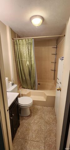 910 W Borley Avenue, Mishawaka, IN 46545